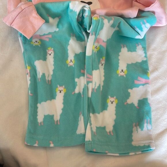 Carters Girls Pajama Set size 4T NWT - Picture 4 of 5